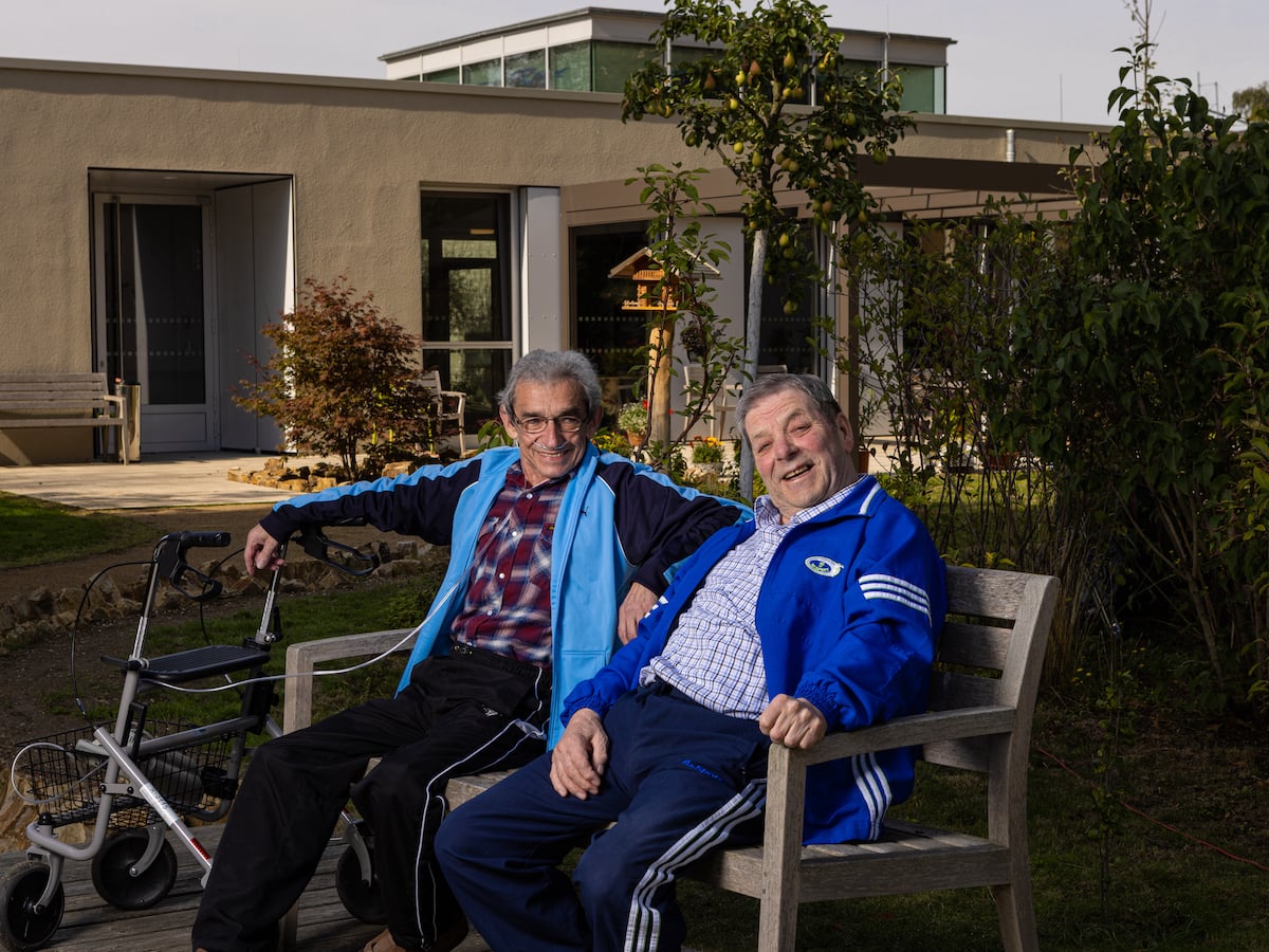 Glückliche Palliativpatienten Glückliche Palliativpatienten im St. Josef Hospiz in Torgau